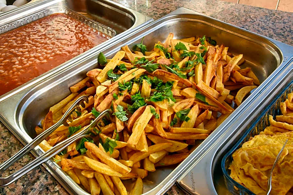 Belcehan Deluxe Hotel