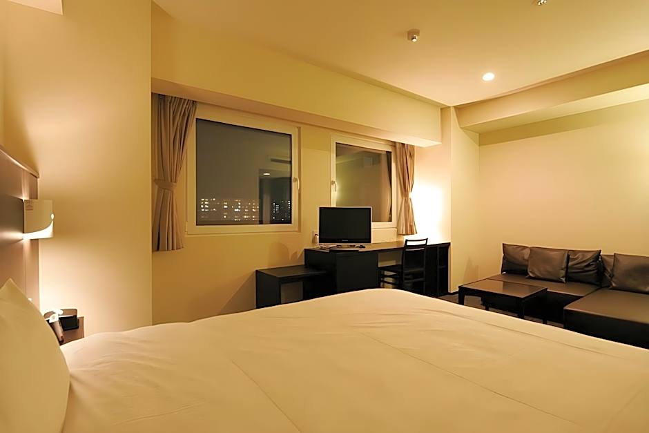 Green Rich Hotel Tosu Ekimae