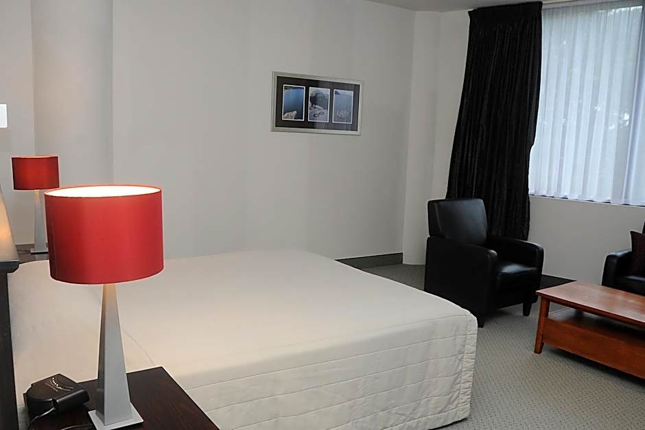 Emerald Hotel