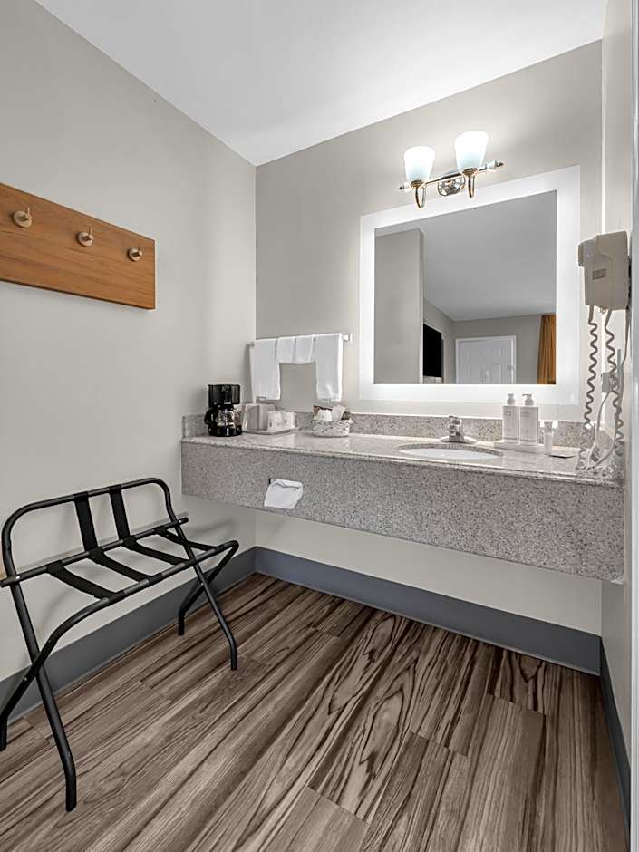 Super 8 by Wyndham Siloam Springs