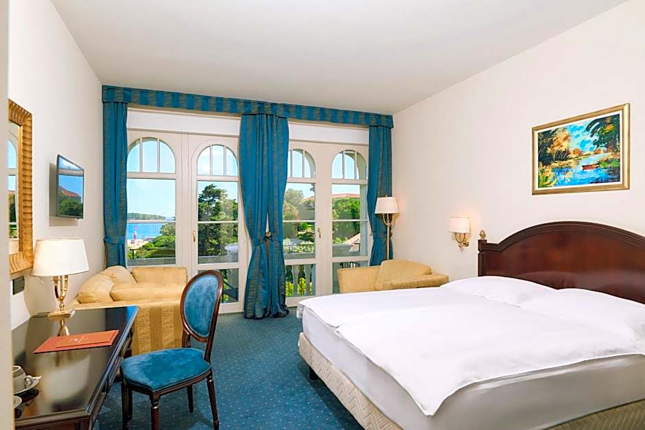 Foto 1 von 5 von Superior Family Room With Sea View and Balcony (2+1)