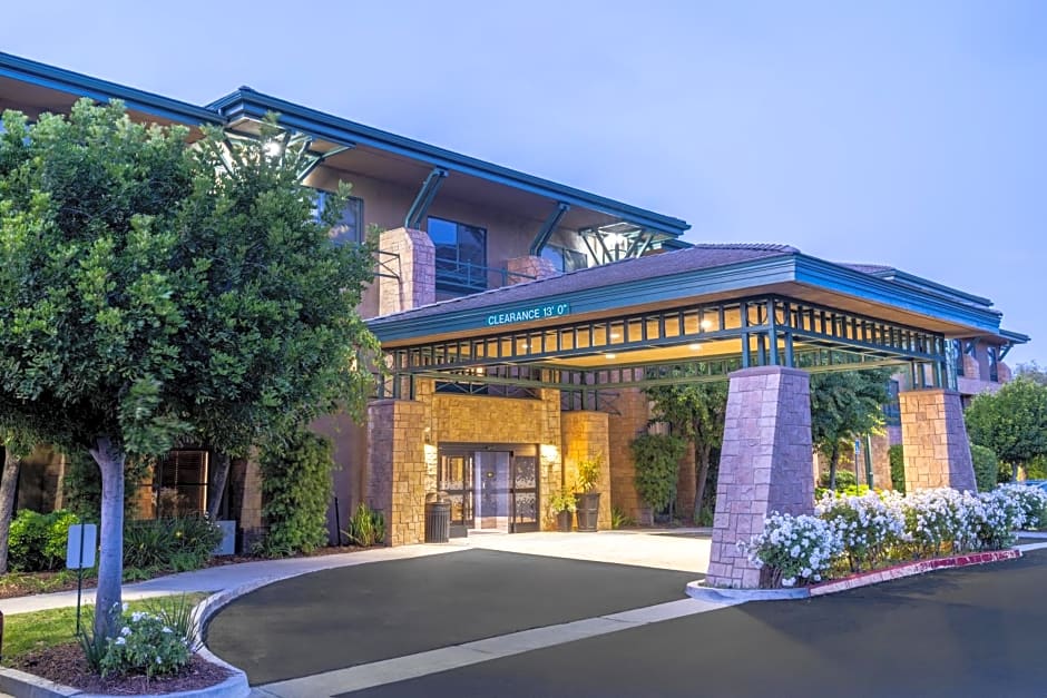 Hampton Inn By Hilton & Suites Agoura Hills