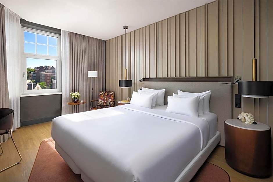 NH Collection Amsterdam Flower Market