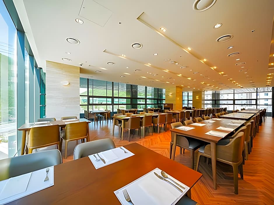 Traum Valley Hotel - formerly jeongseon intoraon hotel