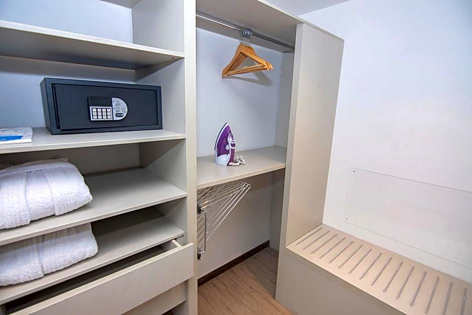 Radisson Blu Plaza El Bosque Santiago