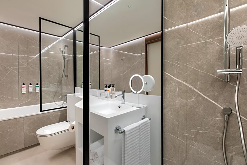 Labtwentytwo Barcelona, a Tribute Portfolio Hotel by Marriott