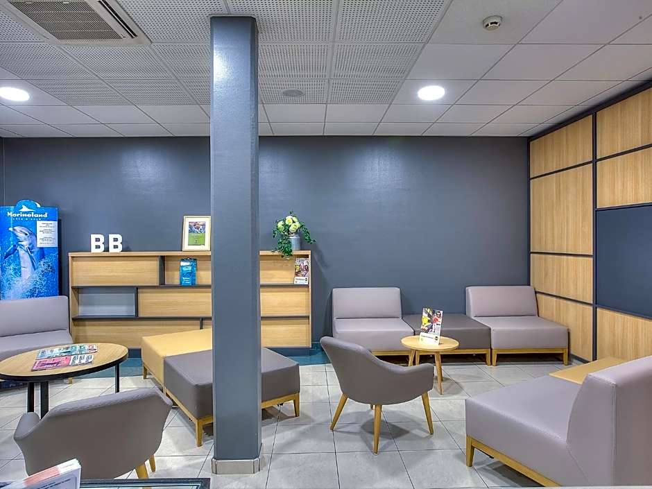 B&B Hôtel Villeneuve Loubet Village