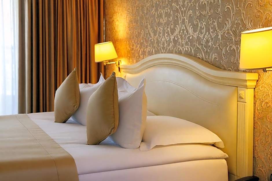 Grand Hotel & Spa Tirana