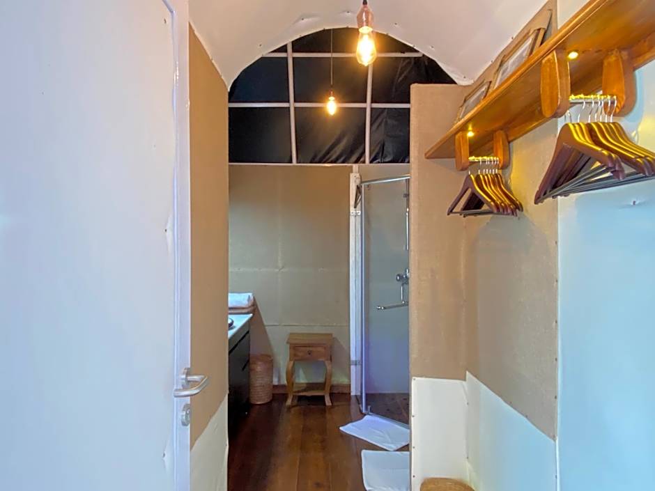 Pondanu Cabins By The Lake