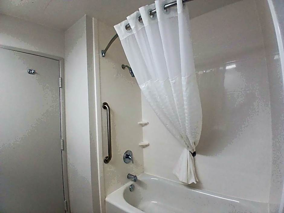 Comfort Inn near Downtown & Blue Ridge PKWY