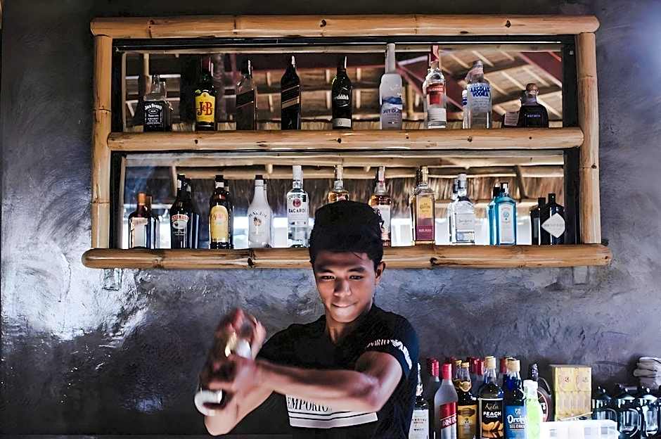 Mad Monkey Hostel Siargao