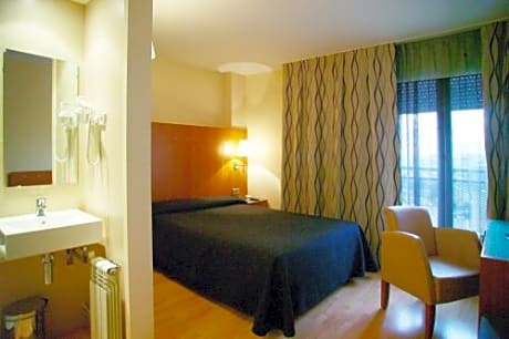 Two Connecting Double Rooms