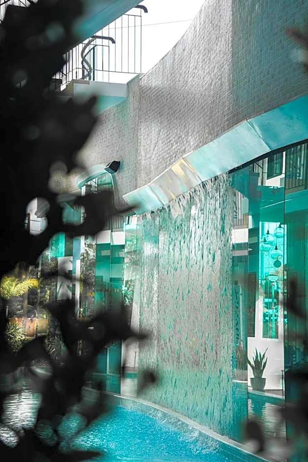 Poolrada Boutique Hotel - SHA Plus