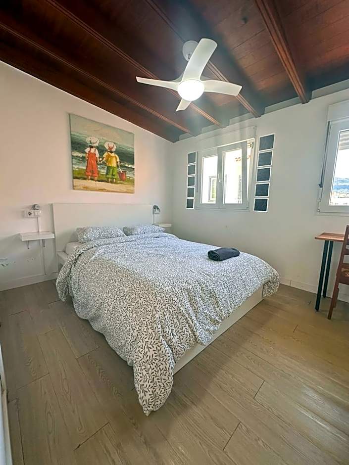 Puerto Nest Hostel