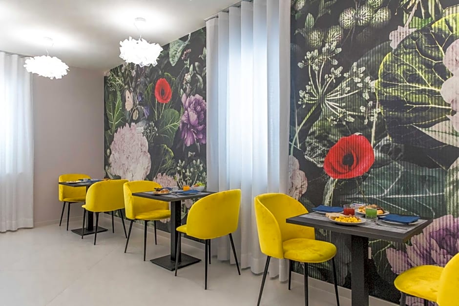 4Essences Boutique Rooms