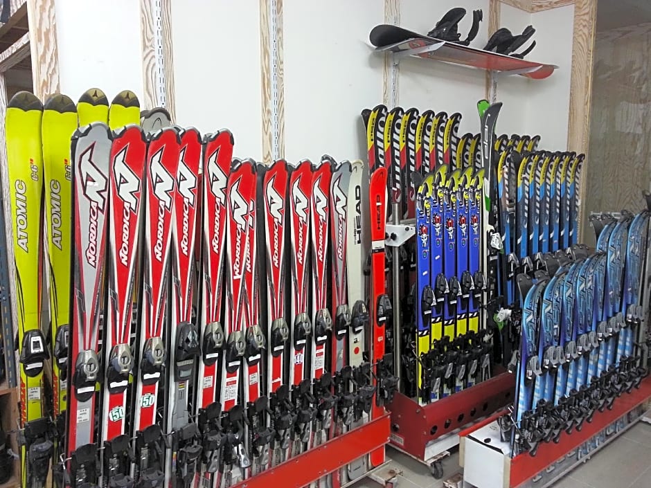 Green And Blue Hotel