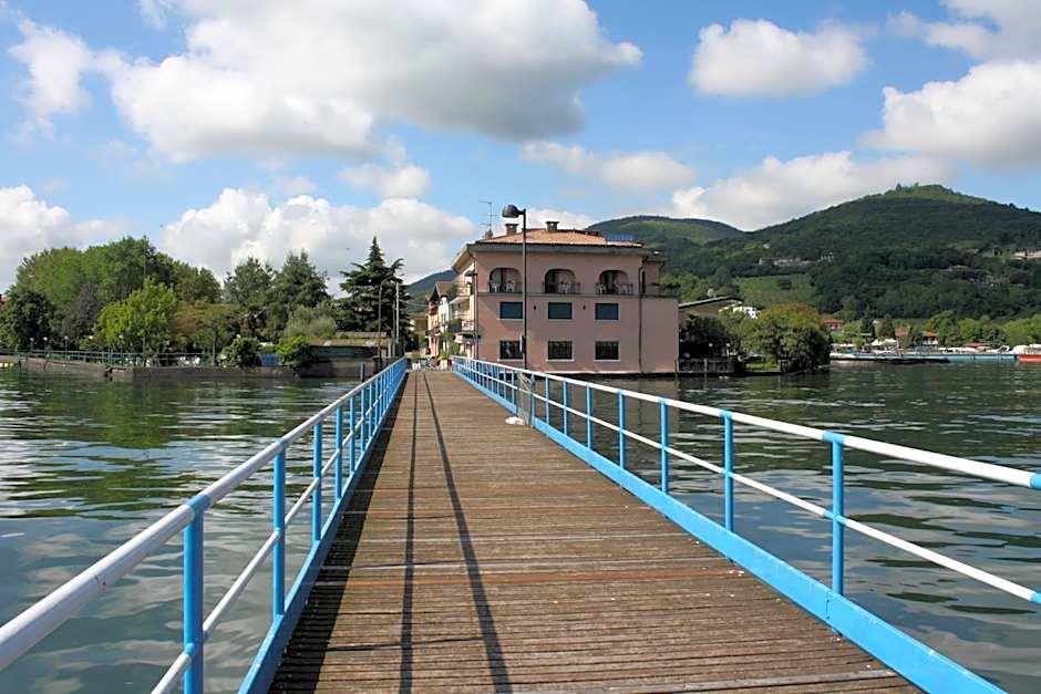 Albergo Ristorante Punta Dell'Est