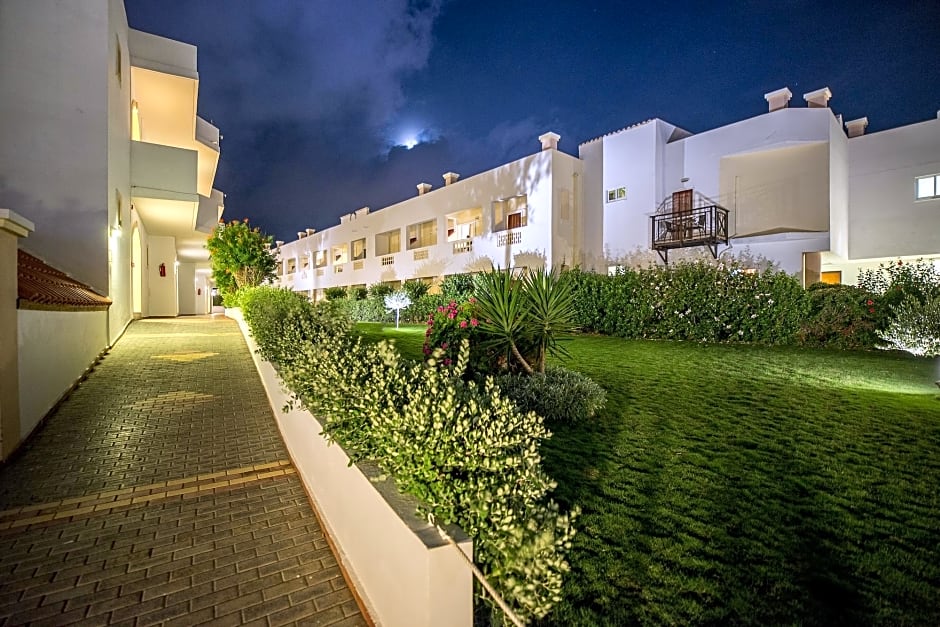 SENSEANA Sea Side Resort & Aquadventure