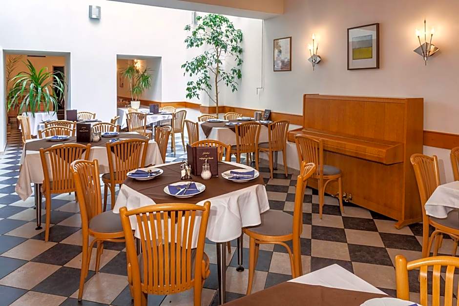 Hotel Augustus Et Otto