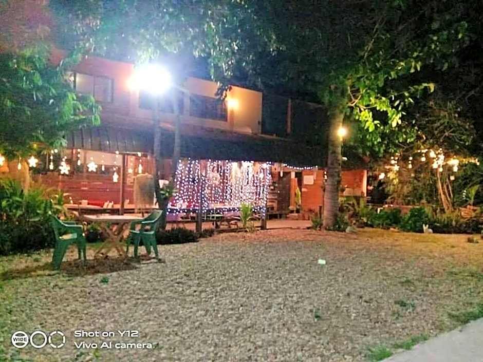 จอมเมือง Motel