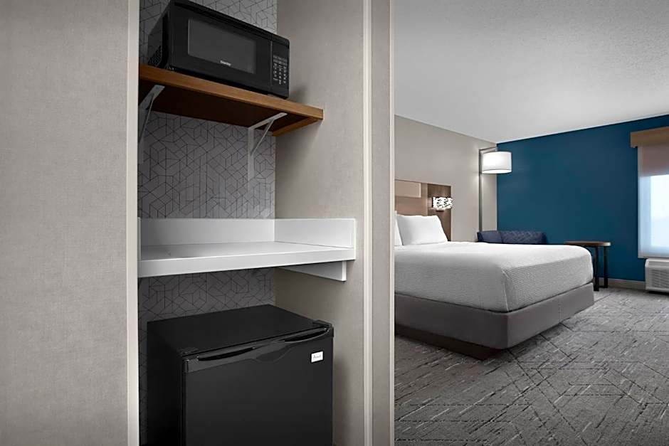 Holiday Inn Express Fargo - West Acres By IHG