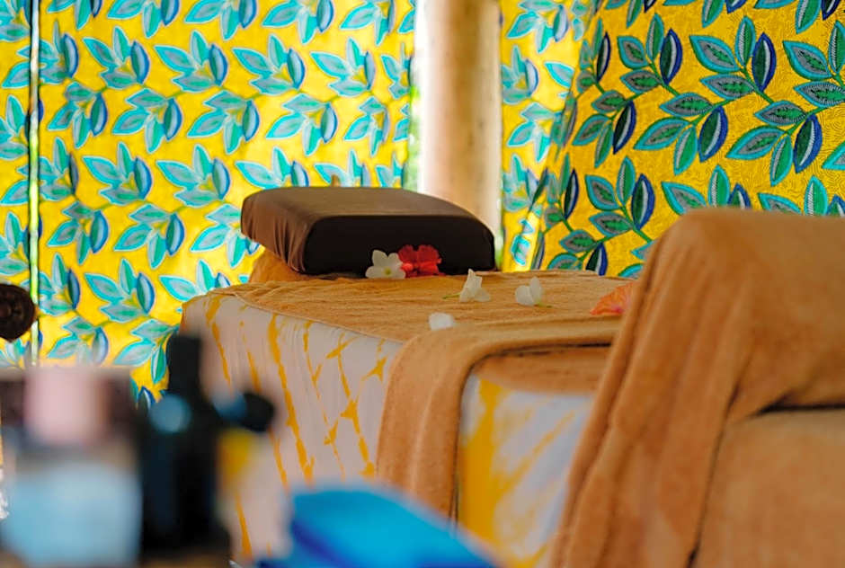 Pearl Beach by Sansi