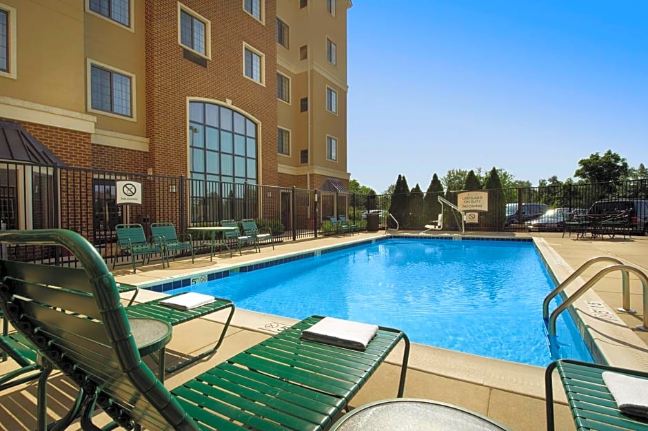 Staybridge Suites Baltimore BWI Airport, an IHG Hotel