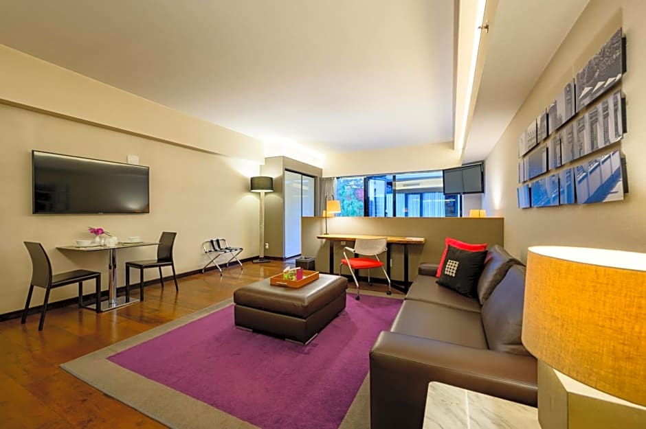 Las Suites Campos Eliseos