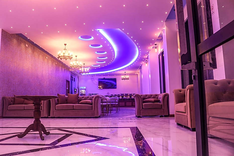 Ari Grand Hotel & Spa