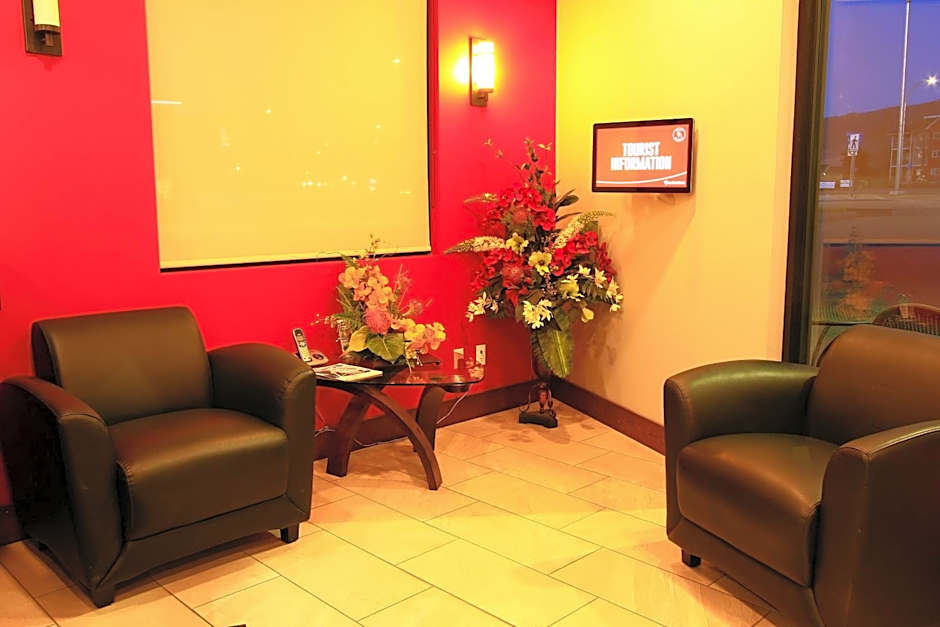 Super 8 by Wyndham Kelowna BC