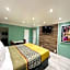 Casa Blanca Inn & Suites Whittier