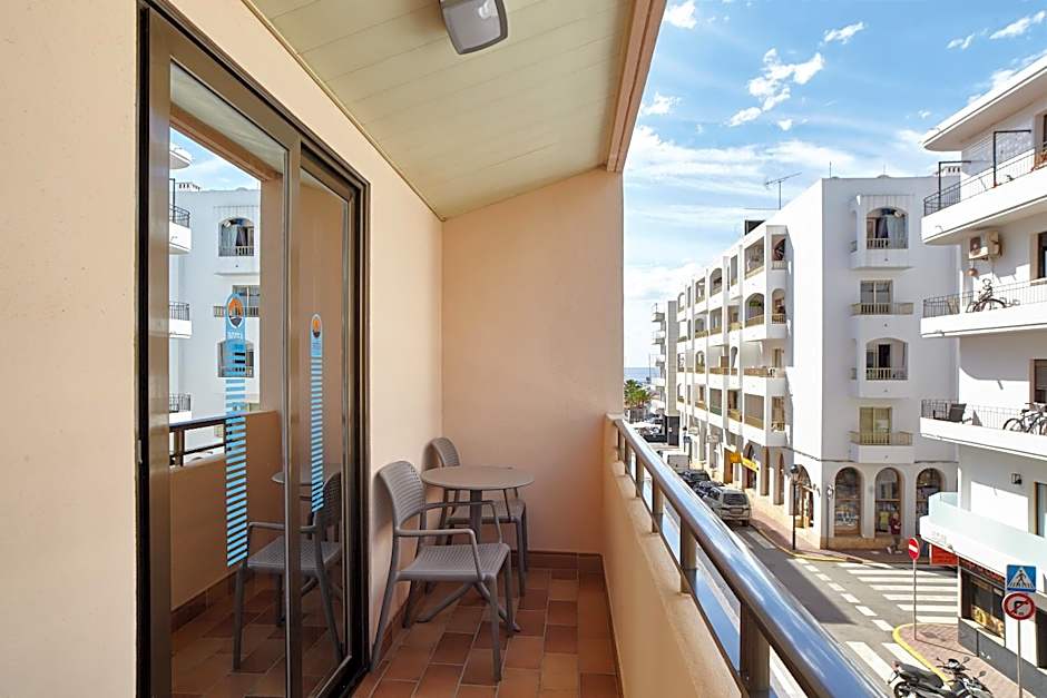 Invisa Hotel La Cala