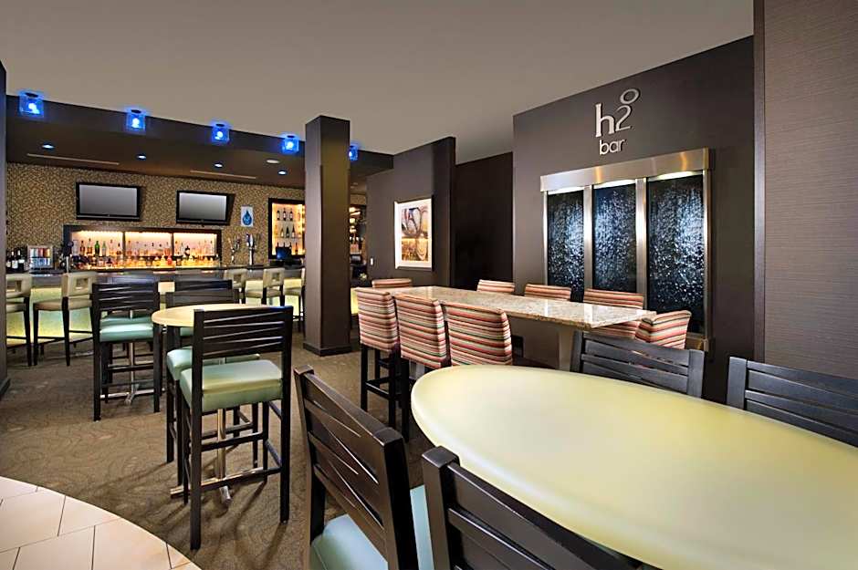 DoubleTree by Hilton Hotel Chattanooga Downtown