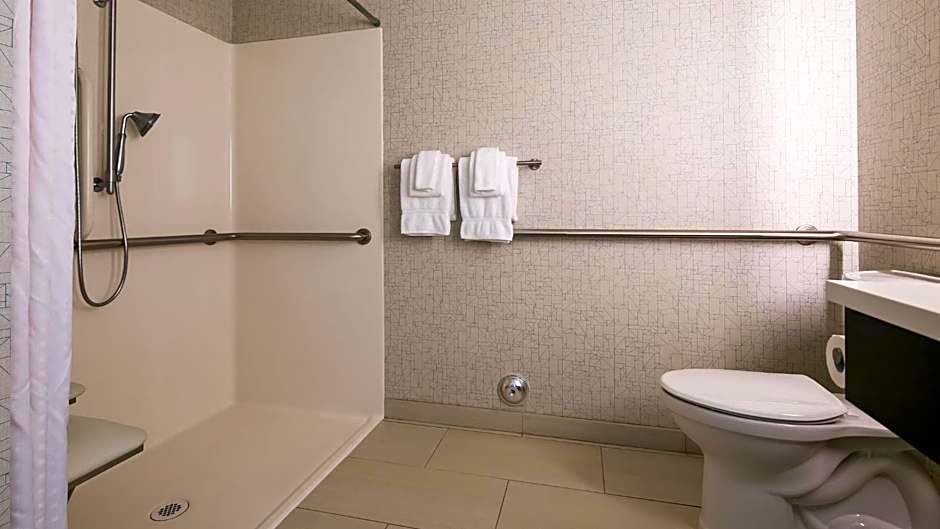 Holiday Inn Express Hotel & Suites Everett By IHG