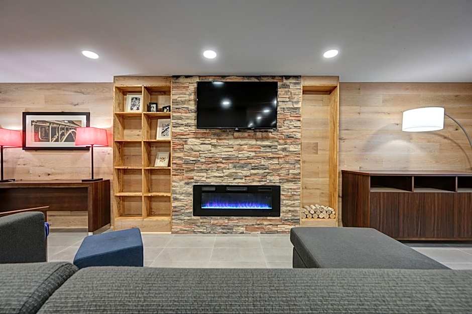 Country Inn & Suites by Radisson, Pierre, SD