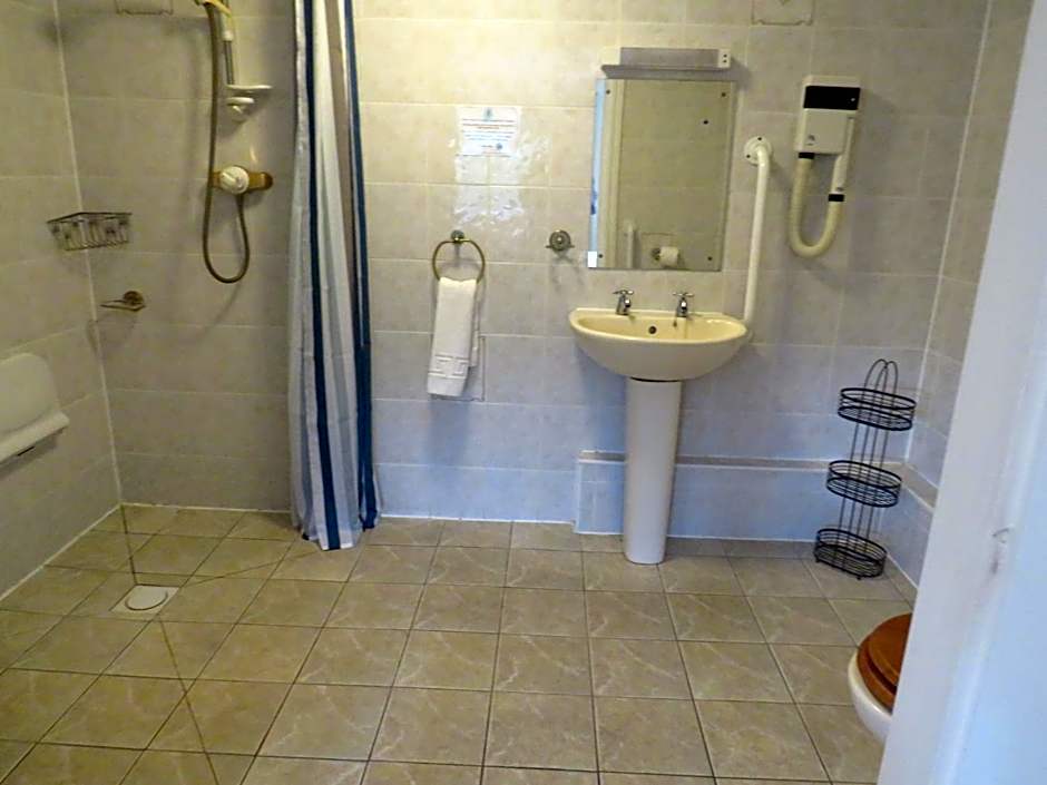 Ganton Greyhound Inn