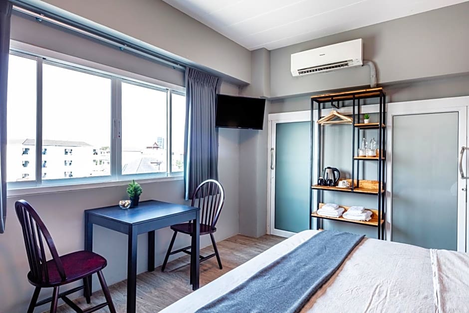 Penyos Service Apartment