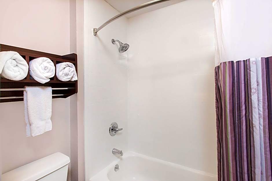 La Quinta Inn & Suites by Wyndham Goodlettsville