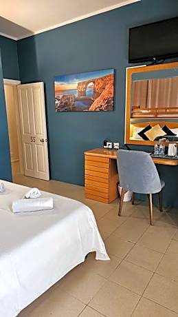 Classic Quadruple Room