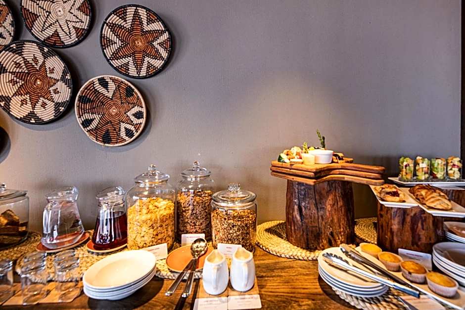 Zulu Rock Lodge - Babanango Game Reserve