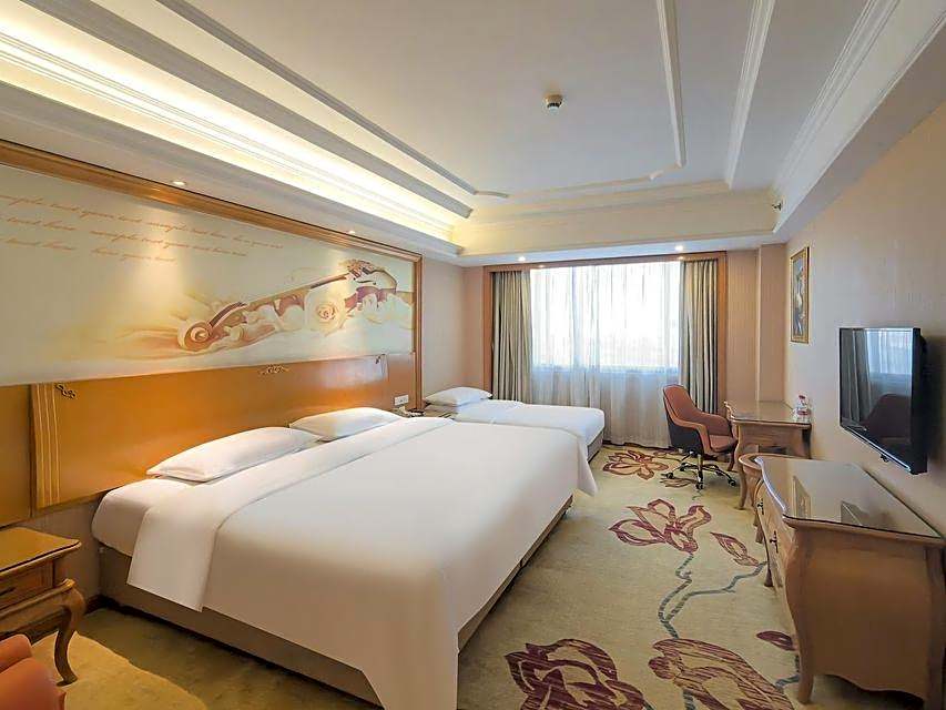 Vienna International Hotel Guangzhou Jichang Road Huangshi