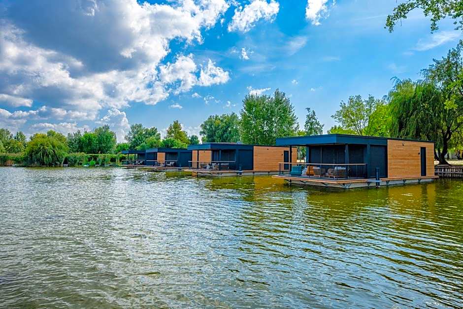 Donautica Hotel & Restaurant