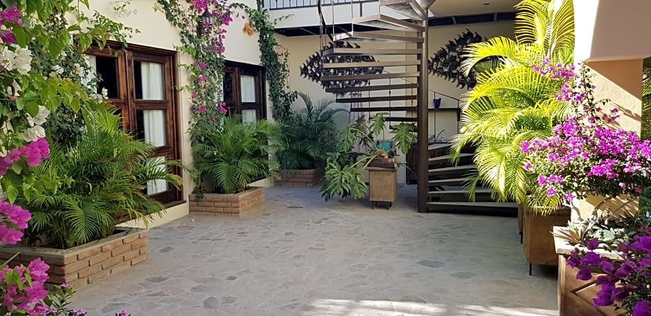 Posada de las Flores La Paz