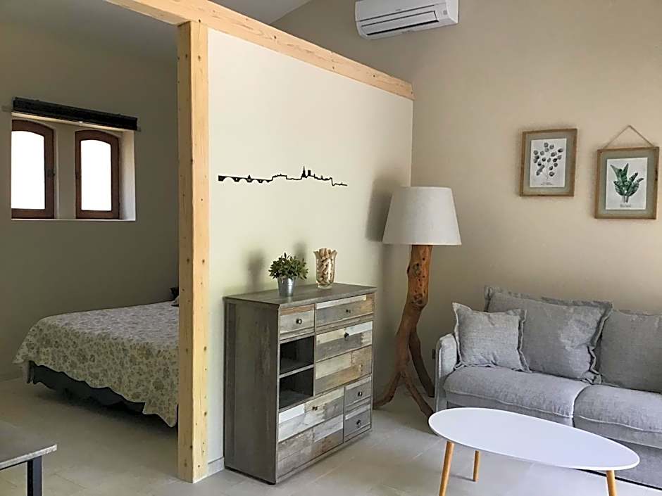 Zdjęcie 1 z 9 — Suite, Garden View