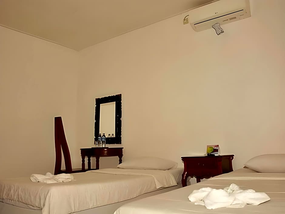 Grand Chandra Hotel