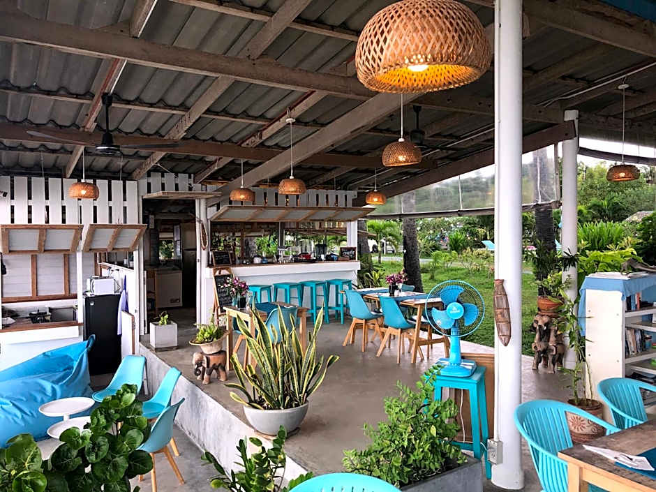 Le Petit Saint Tropez