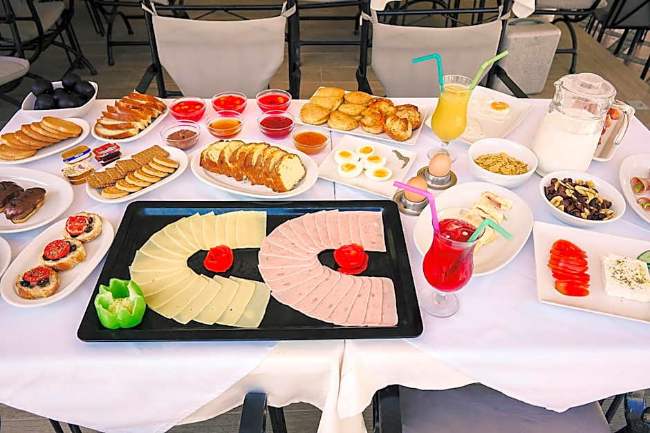 Stavros Beach Hotel