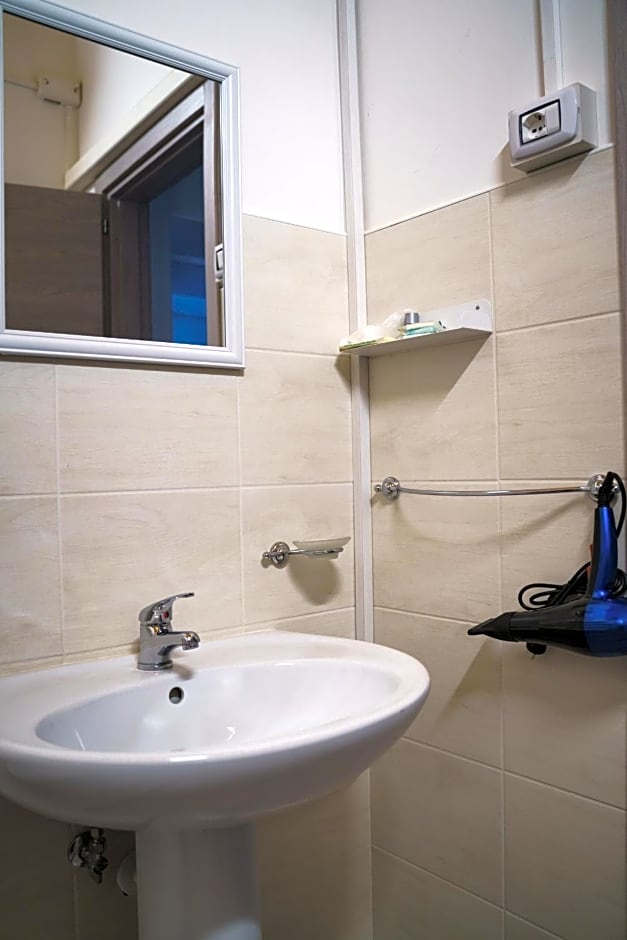 Sansi´s Sapri Camere