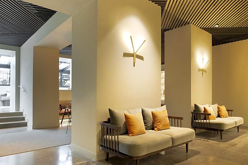 ICON Embassy by Petit Palace