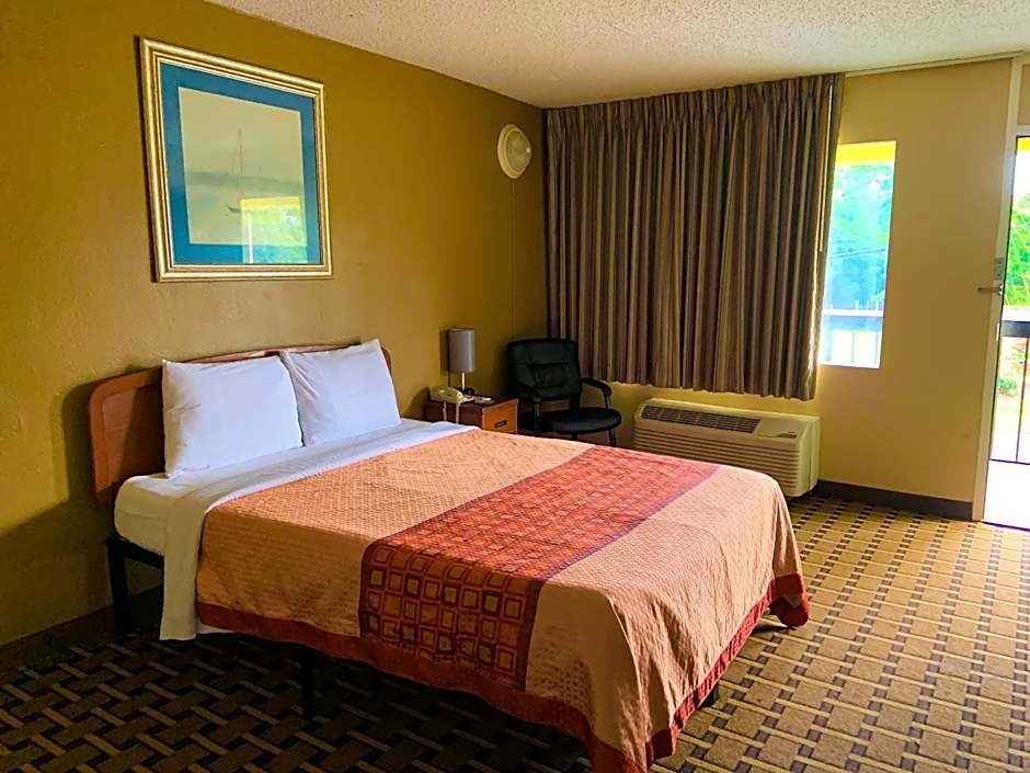 Red Carpet Inn and Suites Kinston NC